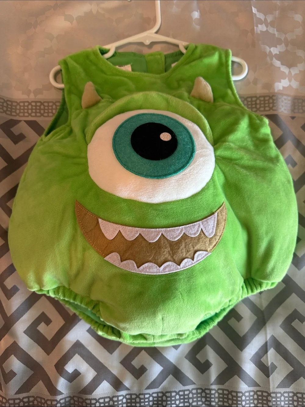 Mike Wazowski Plush Costume Hood and foot mitts - Green Monster Set - Picture 2 of 4